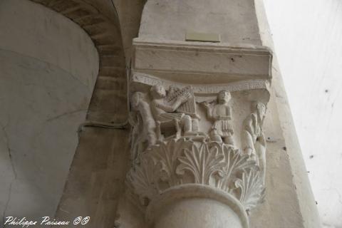 Chapiteaux de l'église de Saint Pierre Le Moutier