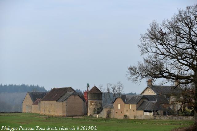 Tour du Domaine de Feuille