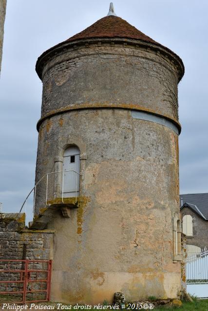 Tour du Domaine de Feuille un beau patrimoine