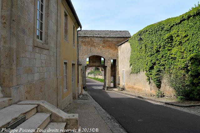 Porte de Flavigny
