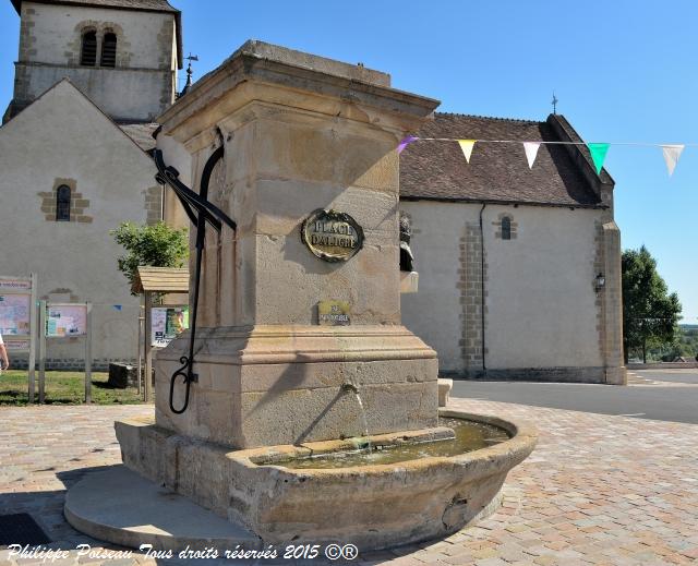 Fontaine de Cercy-la-Tour