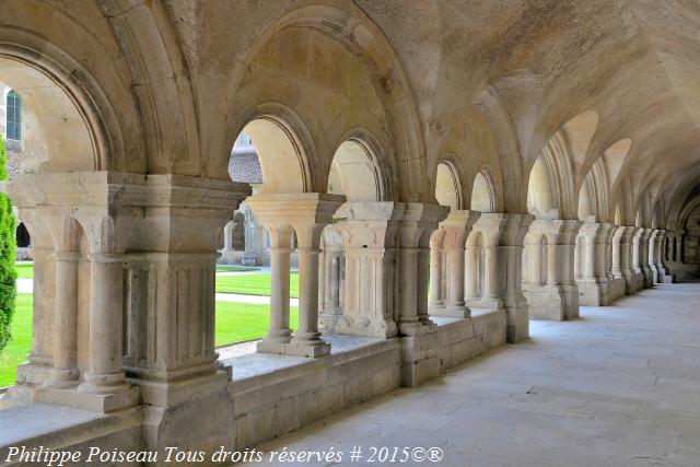 Le Cloître de l'Abbaye de Fontenay