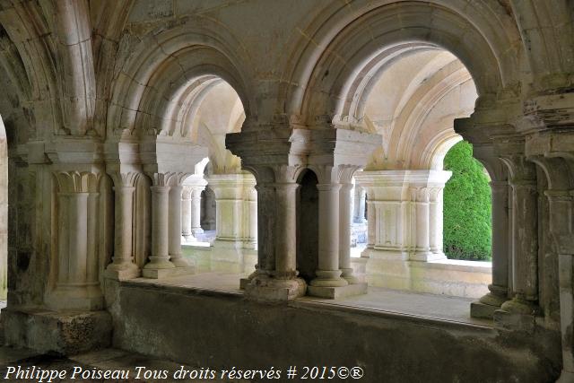 Le Cloître de l'Abbaye de Fontenay