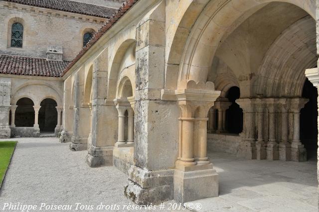 Le Cloître de l'Abbaye de Fontenay