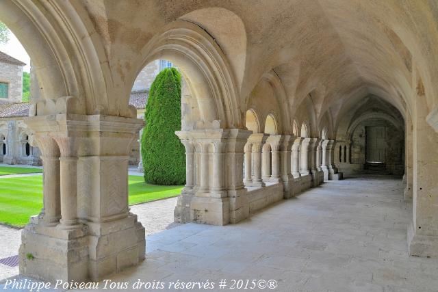 Le Cloître de l'Abbaye de Fontenay