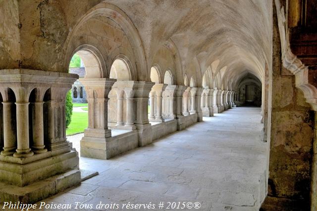 Le Cloître de l'Abbaye de Fontenay