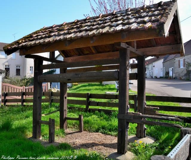 Travail à ferrer de Sardy lès Épiry