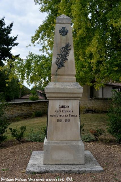 Monument aux Morts Garchy