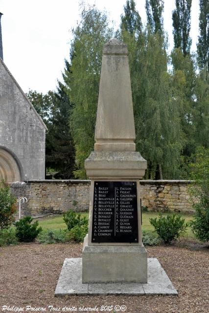 Monument aux Morts Garchy Nièvre Passion