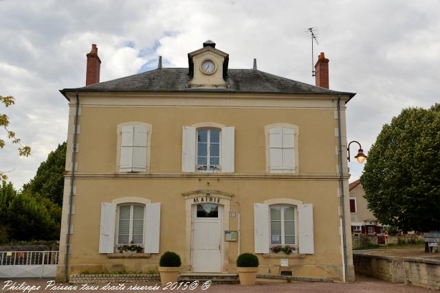 Mairie de Garchy un Hôtel de ville de Garchy