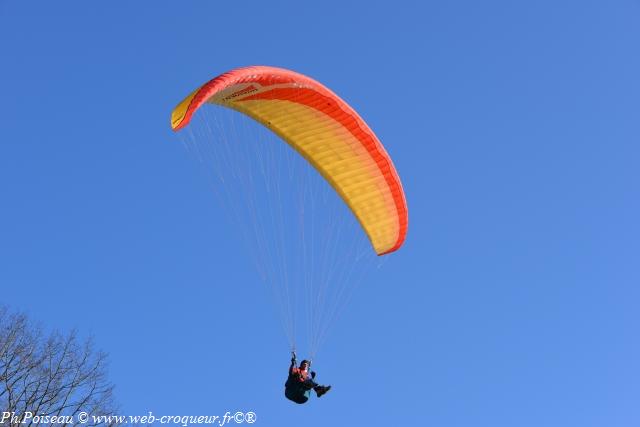 Parapente de Grenois un beau Vol libre en Nièvre