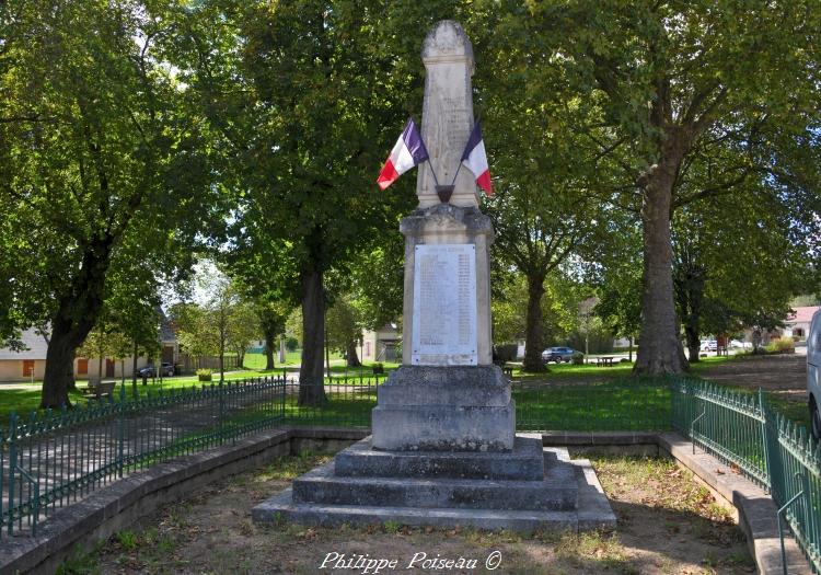 Le Monument aux morts de la Fermeté un hommage