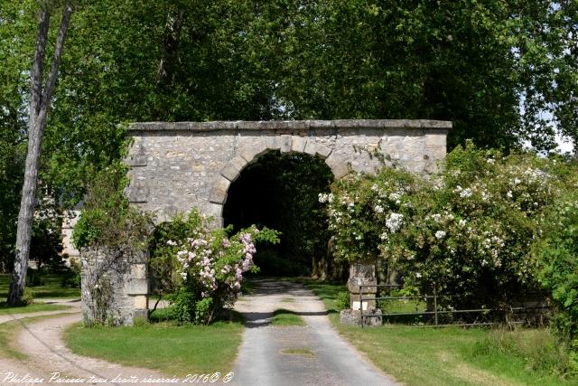 Le château de la Motte Farchat