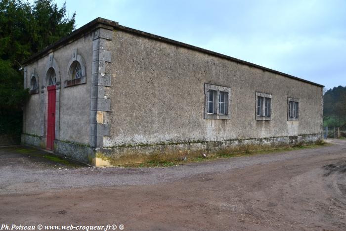 Lavoir du bourg de Billy sur Oisy