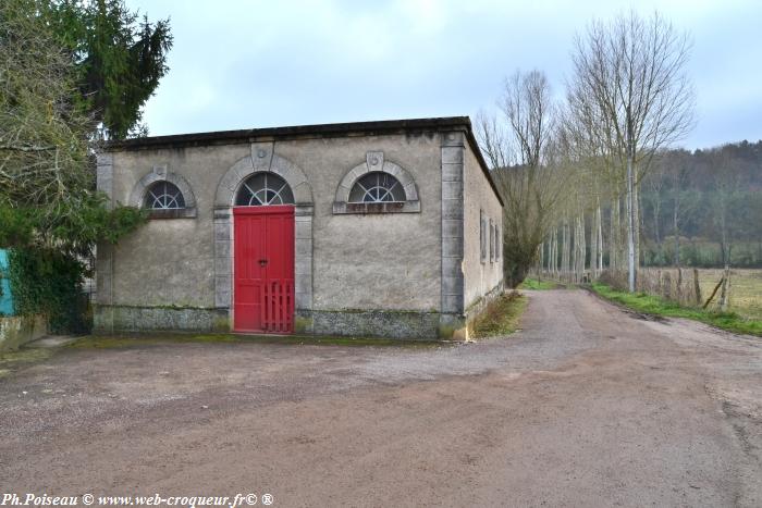 Lavoir du bourg de Billy sur Oisy