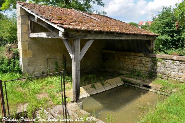 Lavoir couvert les Bourbons Nièvre Passion