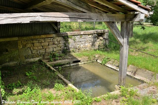 Lavoir couvert les Bourbons Nièvre Passion