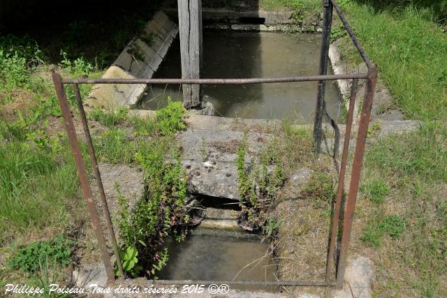 Lavoir couvert les Bourbons Nièvre Passion