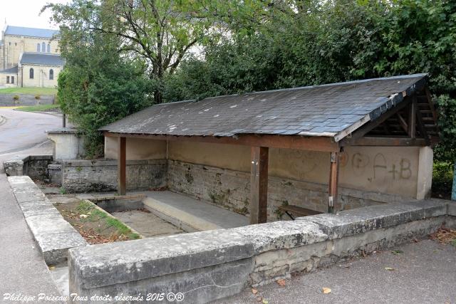 Lavoir central de Chaulgnes