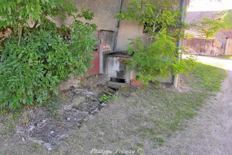 Le petit lavoir de Cropigny