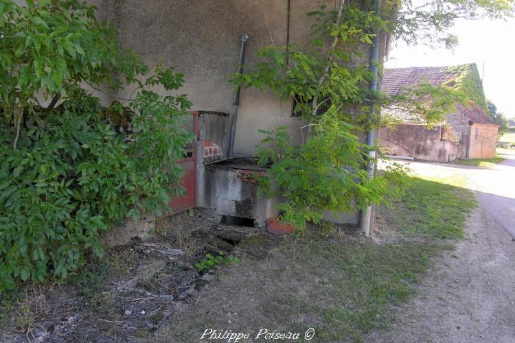 Le petit lavoir de Cropigny