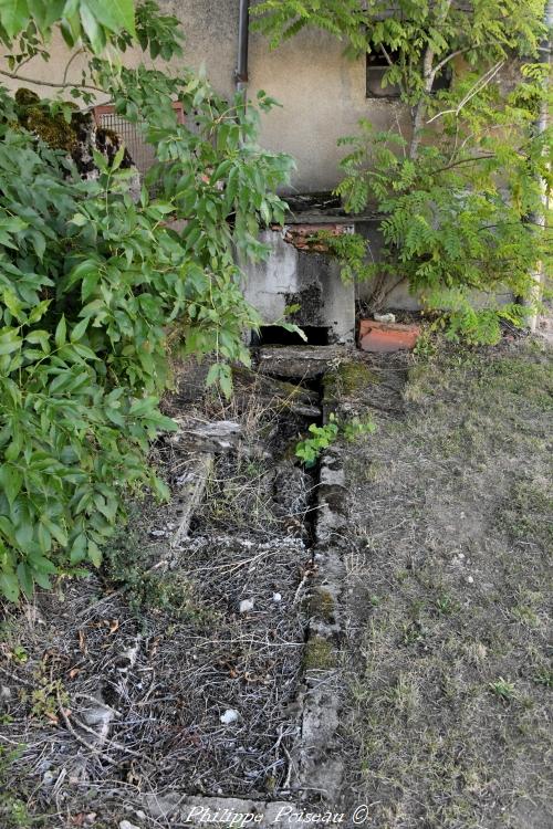 Le petit lavoir de Cropigny