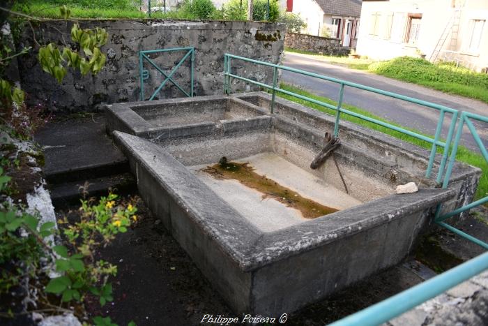 Lavoir de Fosse un patrimoine vernaculaire d’Arleuf.