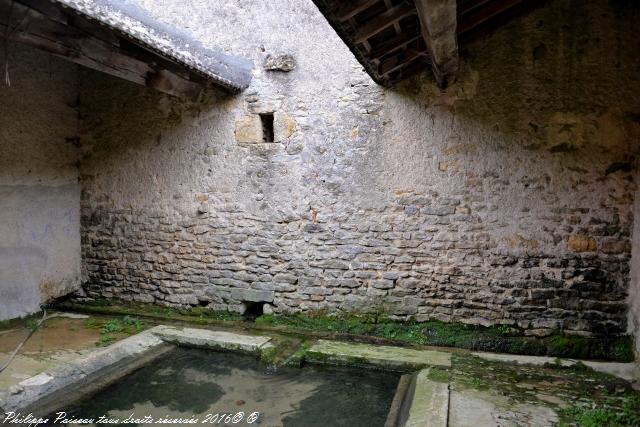 Lavoir du village de Bonneçon