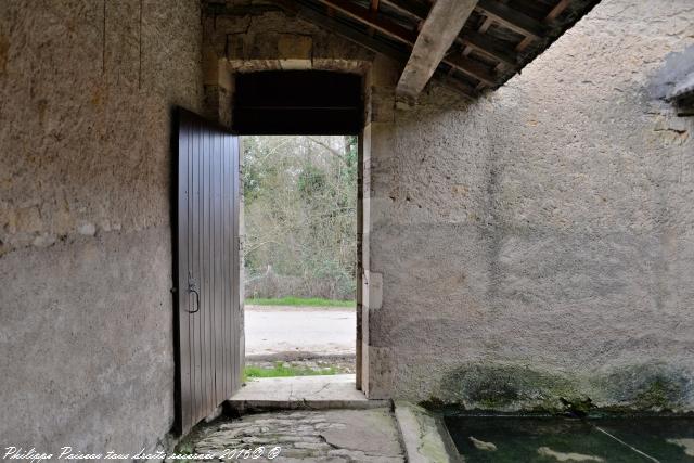 Lavoir du village de Bonneçon