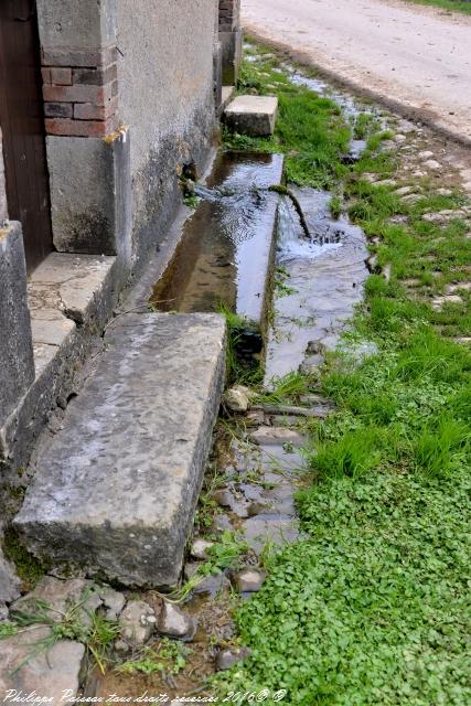 Lavoir du village de Bonneçon