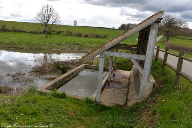 Lavoir de Dienne Aubigny Les Chaises