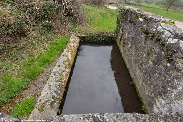 Lavoir de Jailly un patrimoine vernaculaire