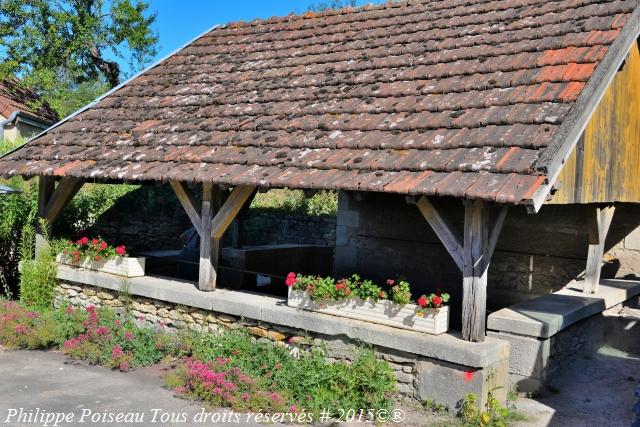 Lavoir de Donzy un beau patrimoine vernaculaire