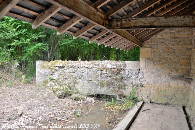 Petit lavoir de Chauprix Nièvre Passion