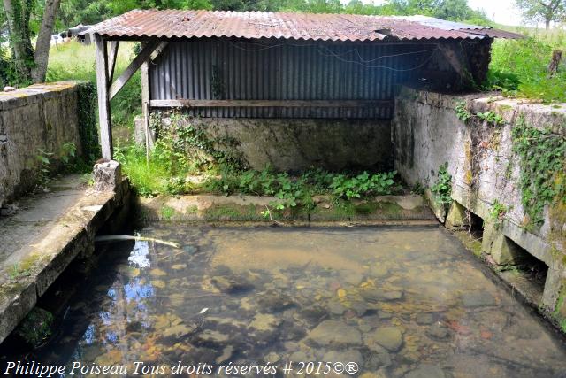 Le lavoir de "Les Forges"