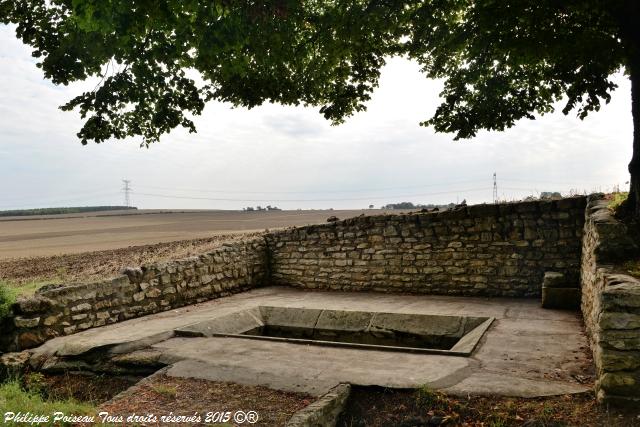 Lavoir de les Lopières un beau patrimoine vernaculaire