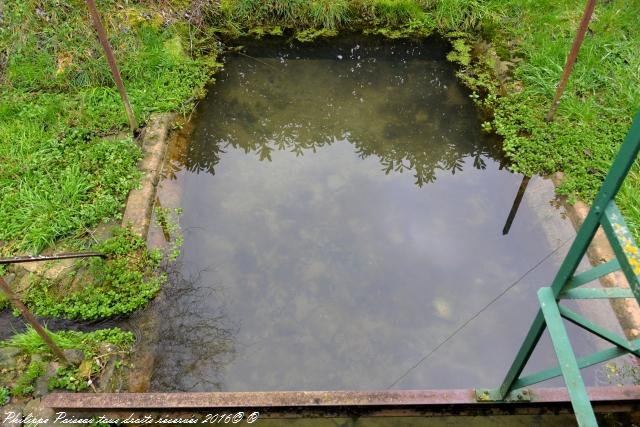 Lavoir du bourg de Saint-Firmin