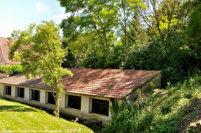 Le lavoir de Saint Loup un patrimoine vernaculaire