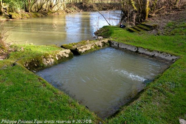 Lavoir de plein air de Tamnay en Bazois