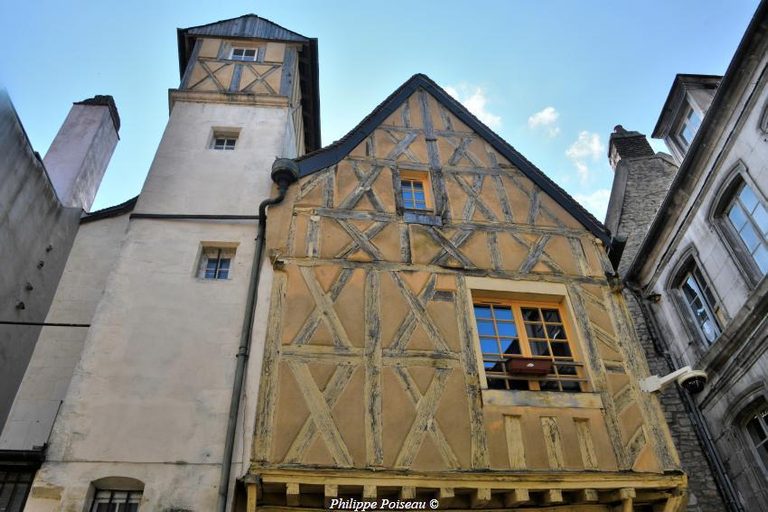 Une maison à pans de bois rue des fruits de Clamecy un beau patrimoine
