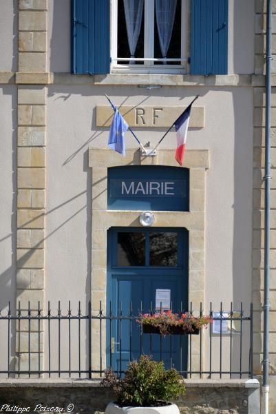 mairie de Montigny aux Amognes