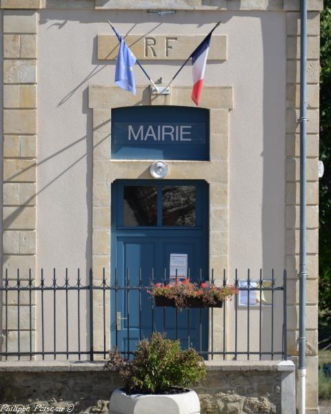 mairie de Montigny aux Amognes