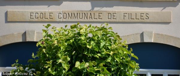 mairie de Montigny aux Amognes