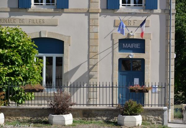 mairie de Montigny aux Amognes