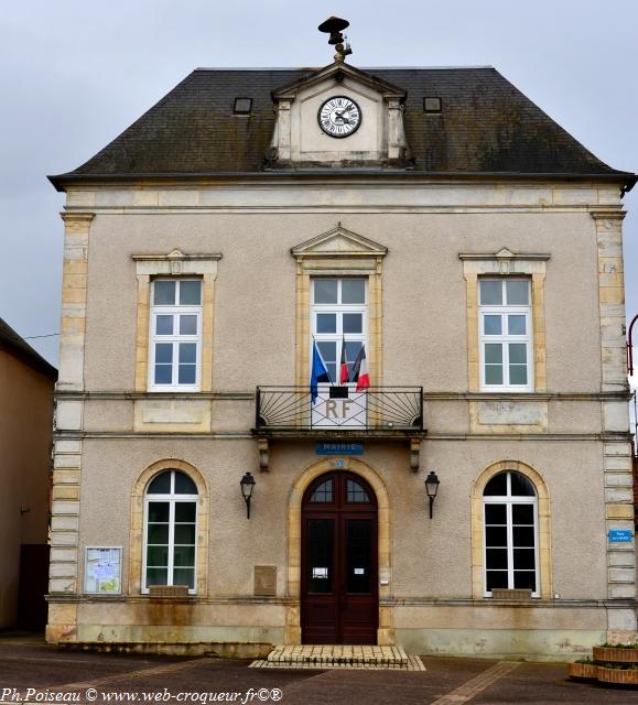 Mairie de Dornes