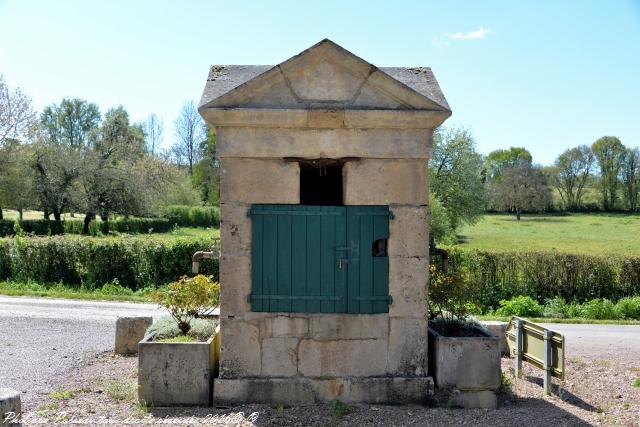 Le puits de Malicorne un beau patrimoine vernaculaire