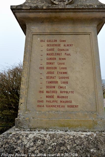 Monument aux Morts d'Asnois Nièvre Passion