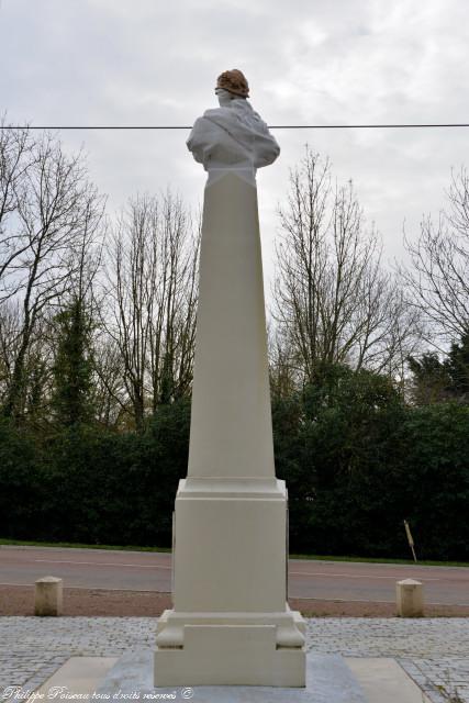 Le monument aux Morts de Guipy