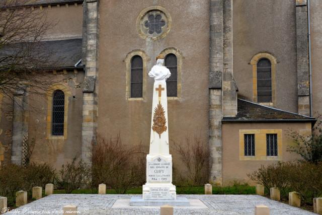 Monument aux Morts de Guipy un hommage