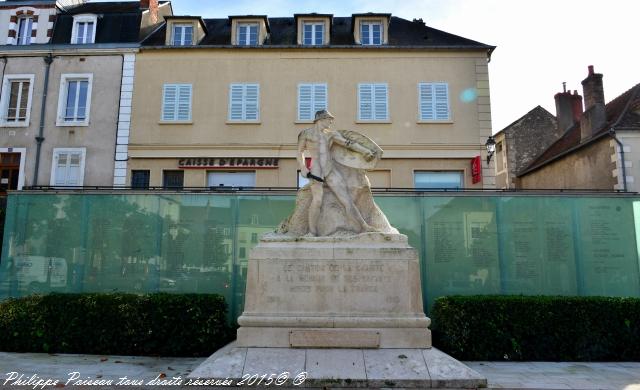 Monument aux Morts de La Charité-sur-Loire